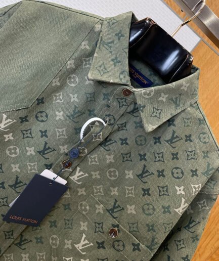 LV UNISEX SHIRT(size:S|M|L|XL)