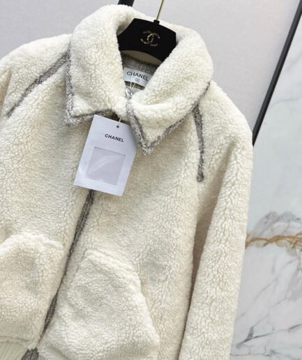 CHANEL WOMEN COAT(size:S|M|L)