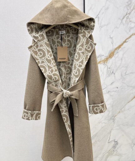 BURBERRY WOMEN COAT(size:S|M|L)